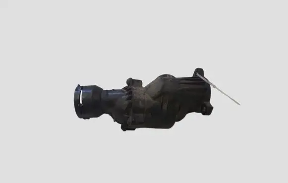 Volkswagen PASSAT B8 Thermostat/thermostat housing 04L121111H