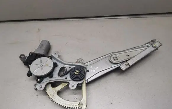 Subaru Outback Front door window regulator with motor