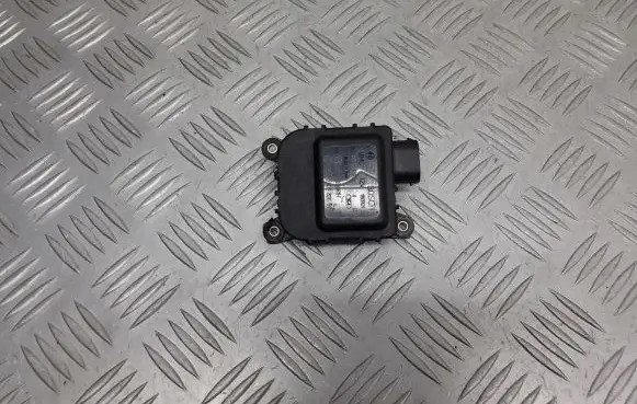 Skoda Octavia Mk1 (1U) Central body control module 8D2820511C