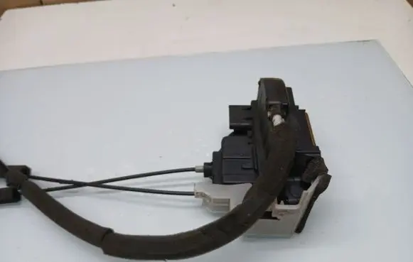 Infiniti FX Front door lock
