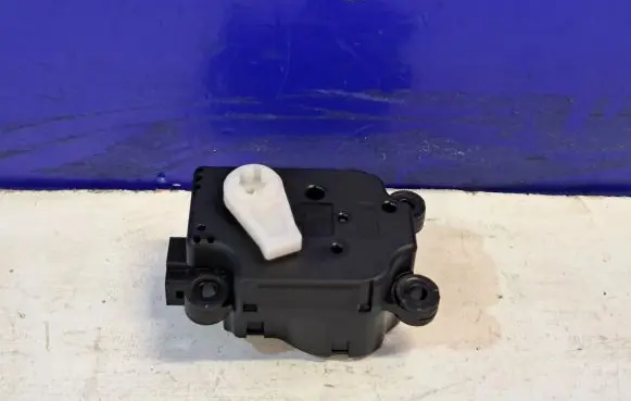 Jaguar F-Type A/C air flow flap actuator/motor MF1139301070