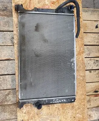 Toyota Avensis T250 Coolant radiator