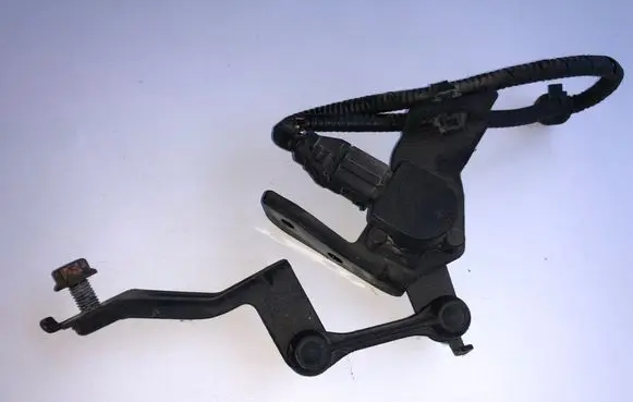 Suzuki Swift I Headlight/headlamp level sensor 3864080J00