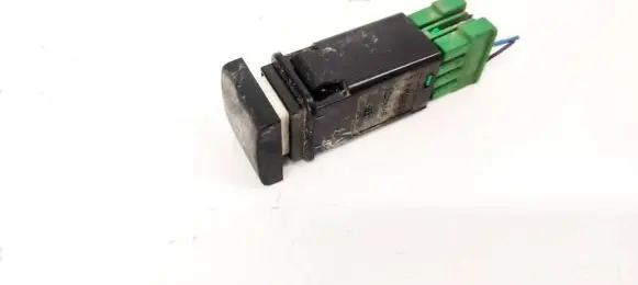 Fog light switch