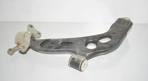 BMW 1 F40 Front lower control arm/wishbone 6879844 31126879844 2785114