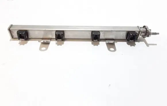 Hyundai i20 (PB PBT) Fuel main line pipe