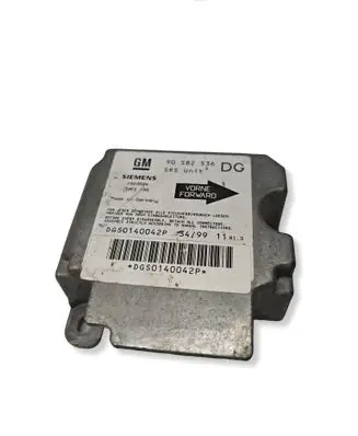 Opel Zafira A Airbag control unit/module 90582536