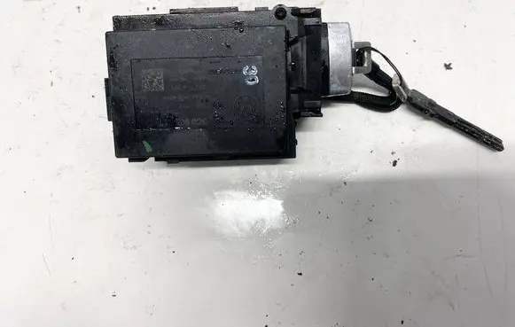 Volkswagen PASSAT B6 Ignition lock 3C0905843 3330301