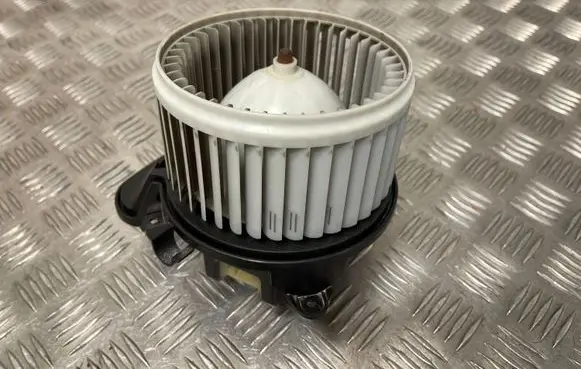 Opel Adam Heater fan/blower 13293624