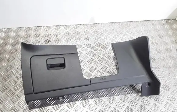Volkswagen Golf VII Glove box 5G1858367