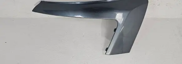 Under headlight/headlamp trim