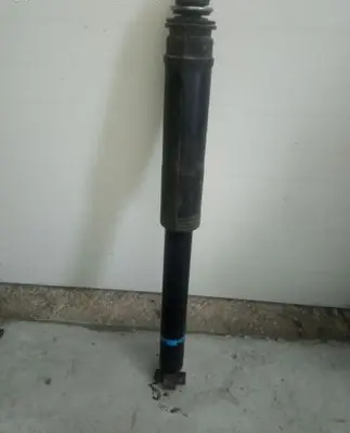 Toyota Auris E180 Rear shock absorber/damper