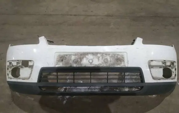 Ford Focus C-MAX Front bumper baltas