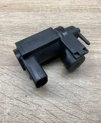 Audi A6 S6 C6 4F Turbo solenoid valve 059906628B