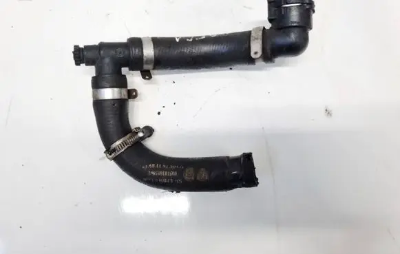 Engine coolant pipe/hose
