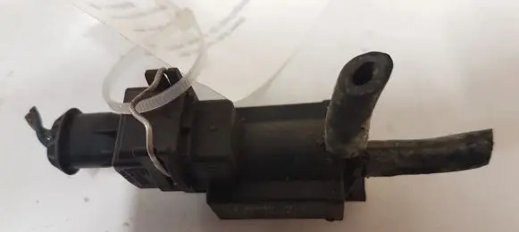 Volvo S60 Turbo solenoid valve 72224010 30611668
