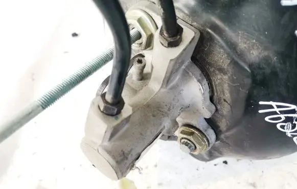 Audi A4 S4 B6 8E 8H Master brake cylinder
