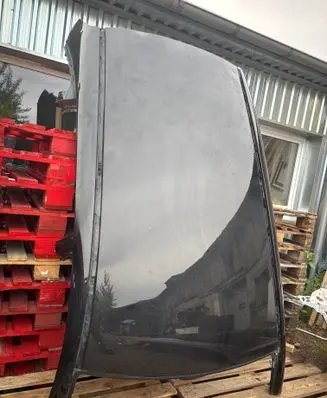Mercedes-Benz EQC Roof