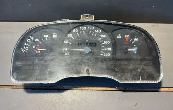 Opel Astra F Speedometer (instrument cluster) 25063526