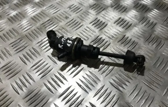 Renault Megane II Clutch master cylinder 8200151779