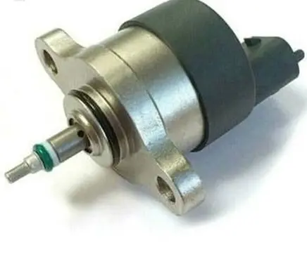 BMW 7 E38 Fuel pressure regulator 13517787537 0281002287 0281002480