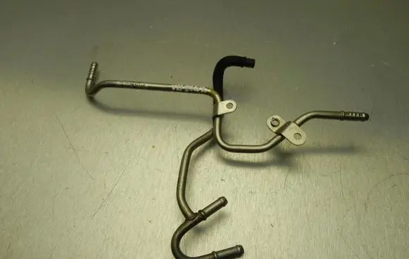 Volkswagen PASSAT CC Fuel line/pipe/hose 03L201360AD VD9982