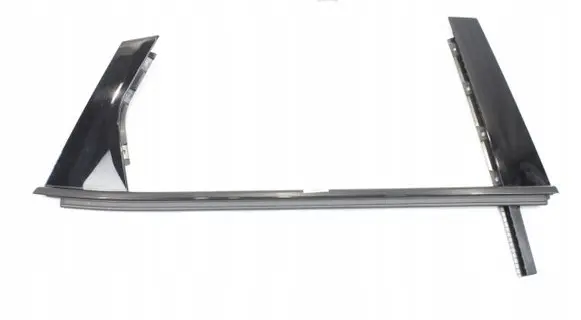 BMW XM Rear door glass trim molding 9881634