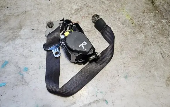 Honda Accord Front seatbelt 0432072 NSB098GR08