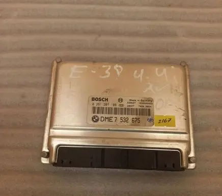 BMW 7 E38 Engine control unit/module 7532675 0261207106