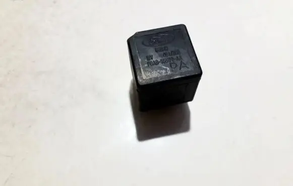 Ford Mondeo Mk III Other relay f0ab14b192aa