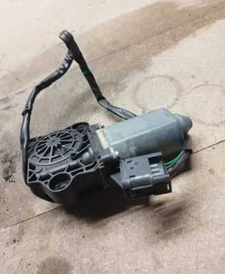 Audi A8 S8 D4 4H Rear door window regulator motor 0536004902