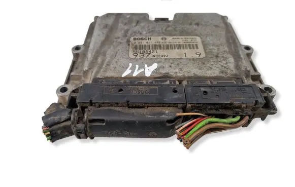 Alfa Romeo 147 Engine control unit/module 55189421 0281011488