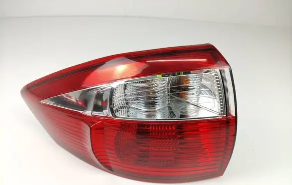 Ford C-MAX II Rear/tail lights RGC13365