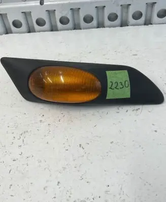 Iveco Daily 3rd gen Front fender indicator light 500322577 0218800