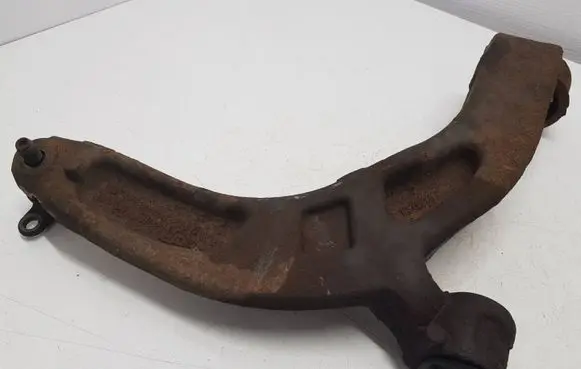Volkswagen Transporter - Caravelle T5 Front lower control arm/wishbone 7E0407165B