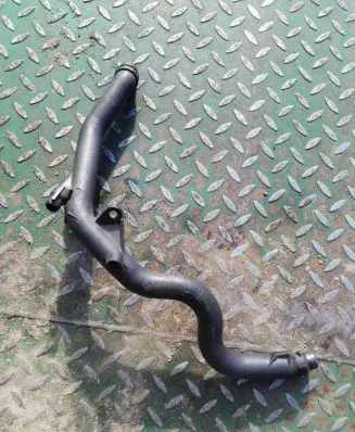 BMW X5 E53 Engine coolant pipe/hose 7787379