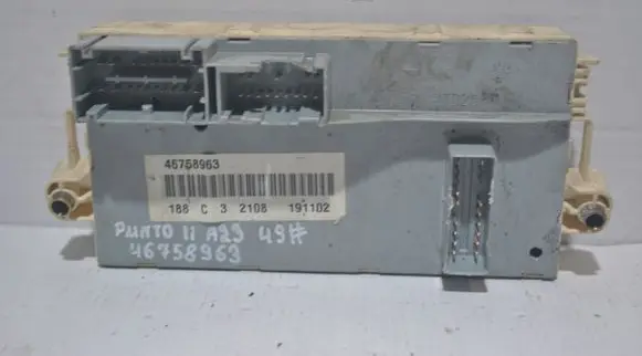 Fiat Punto (188) Fuse module 46758963