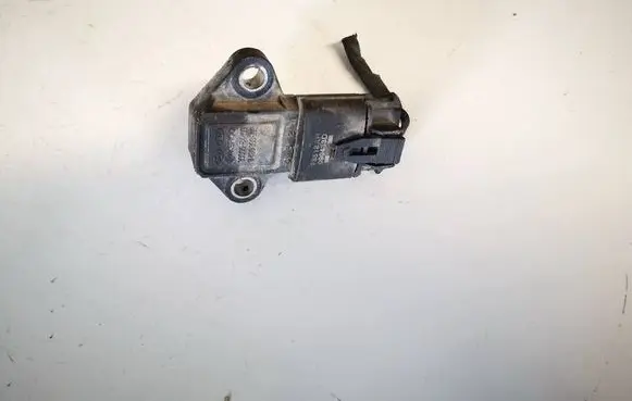 KIA Carens II Air pressure sensor 3930084400
