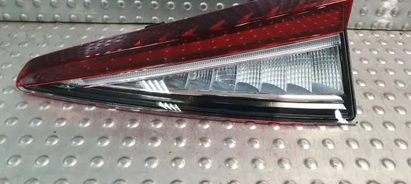 Skoda Enyaq iV Tailgate rear/tail lights S26372431 5LG945308C