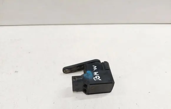 BMW 5 E39 Headlight/headlamp level sensor 1093697 110004