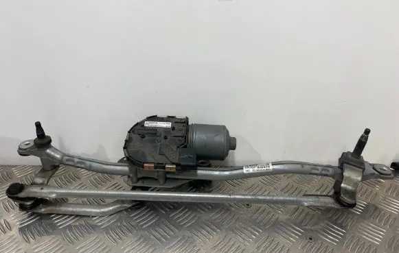 Audi A6 S6 C7 4G Front wiper linkage and motor 4G1955023A 4G1955119