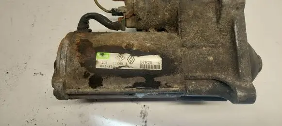Renault Megane II Starter motor D7R25