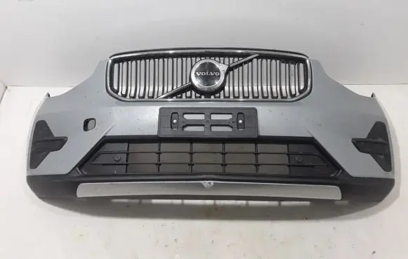 Volvo XC40 Front bumper 31690933