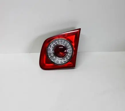 Volkswagen Jetta V Tailgate rear/tail lights 1K5945094