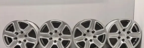Ford Ranger R17 alloy rim 