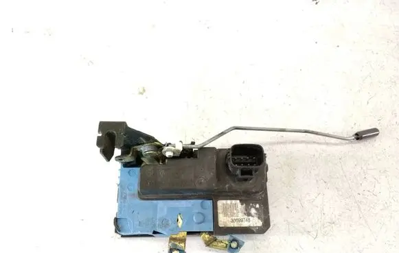 Volvo XC70 Front door lock 30699746
