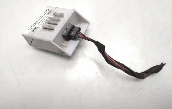 BMW 3 E46 Yaw turn rate sensor 6923209 65756923209