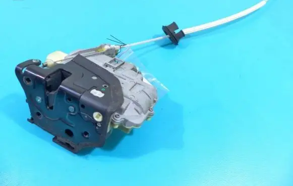 Audi Q7 4L Front door lock IMPRK1232639