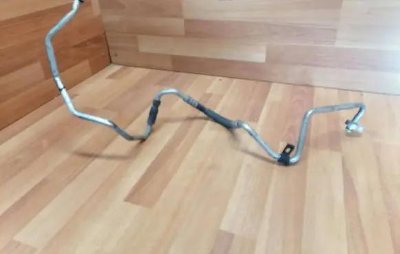 Jaguar XF X250 Air conditioning (A/C) pipe/hose 9X2319N601EC C2Z10495