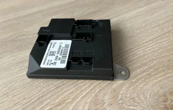 Mercedes-Benz E W211 Comfort/convenience module 2115456532 A2115456532